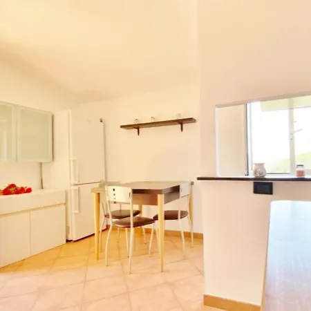 Apartamento Trilocale Vista Mare Con Parcheggio Gratis A 10' Dal Mare San Bartolomeo Al Mare